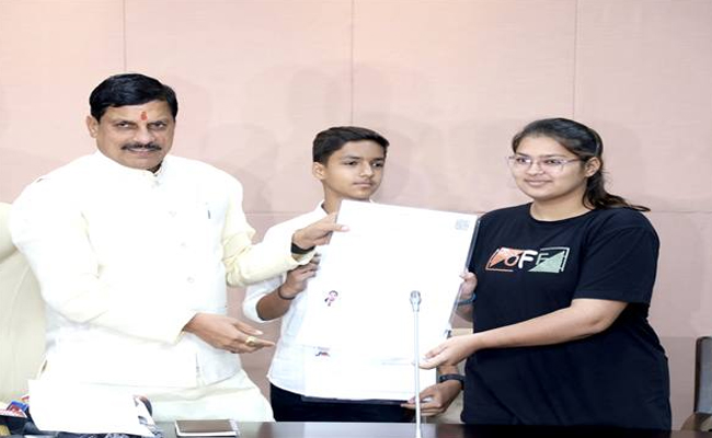 हमारे परिवार के लोग हमारे पास आ गए हैं: मुख्यमंत्री डॉ. यादव हमारे परिवार के लोग हमारे पास आ गए हैं: मुख्यमंत्री डॉ. यादव