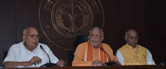 योगी कैबिनेट में फैसलाः यूपी में निवेश क्षेत्र बढ़ाए जाएंगे योगी कैबिनेट में फैसलाः यूपी में निवेश क्षेत्र बढ़ाए जाएंगे