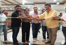 ऑनलाइन कंपनियों से स्पर्धा में उतरे मैन लाइन (खुदरा व्यापारी) दुकानदार (सेठी)