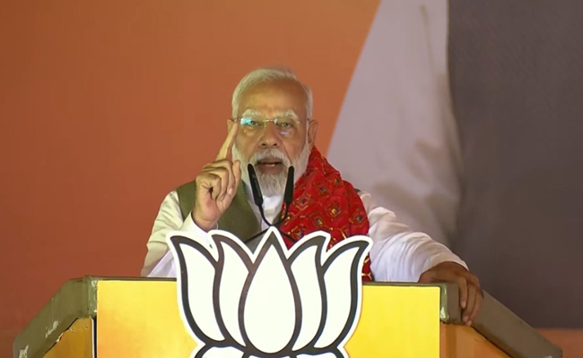 श्रीनगर में बोले में पीएम मोदी- कश्मीर हमारी आस्था और सांस्कृतिक पहचान का अहम हिस्सा श्रीनगर में बोले में पीएम मोदी- कश्मीर हमारी आस्था और सांस्कृतिक पहचान का अहम हिस्सा