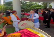 सिंगापुर में पीएम मोदी का दिखा अलग अंदाज, ढोल बजाते प्रधानमंत्री का वीडियो वायरल