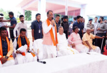 मुख्यमंत्री श्री विष्णु देव साय ने सर्किट हाऊस में जनप्रतिनिधियों और गणमान्य नागरिकों से भेंटकर दी नवरात्र पर्व की बधाई मुख्यमंत्री श्री विष्णु देव साय ने सर्किट हाऊस में जनप्रतिनिधियों और गणमान्य नागरिकों से भेंटकर दी नवरात्र पर्व की बधाई