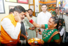 मुख्यमंत्री डॉ. यादव ने पद्मश्री अवार्डी श्रीमती दुर्गाबाई से की भेंट