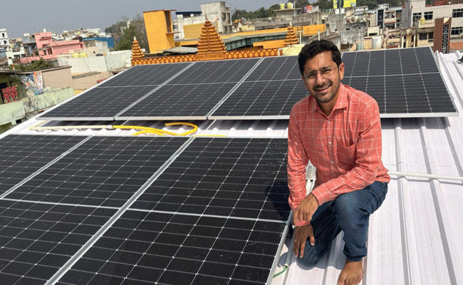 पीएम सूर्यघर मुफ्त योजना से उपभोक्ताओं को मिल रहा है दोहरा लाभ